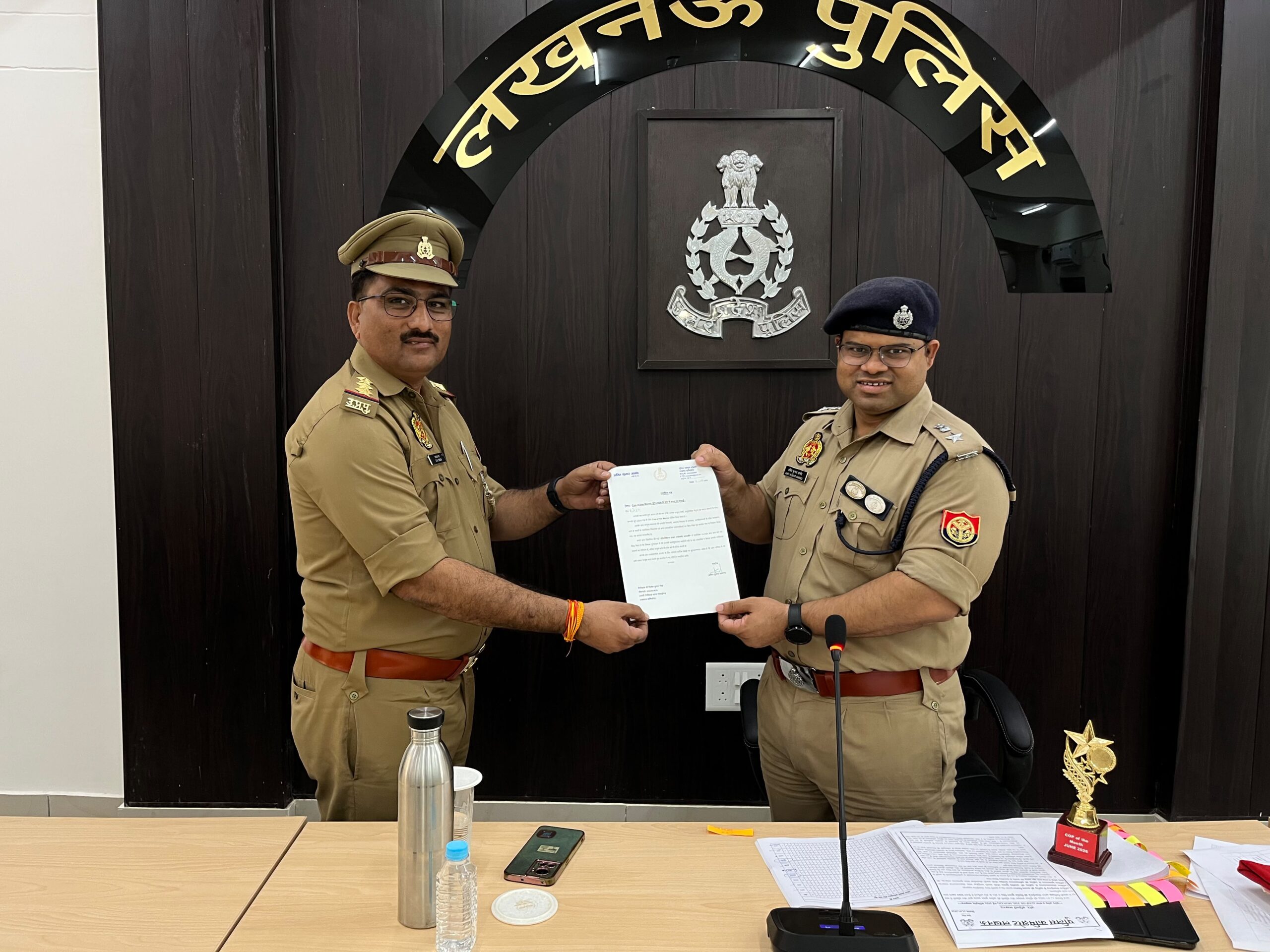 “Cop of the Month” इंस्पेक्टर दिलेश कुमार सिंह को डीसीपी दक्षिणी ने किया सम्मानित